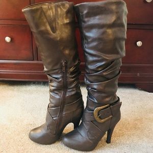 Knee high faux leather slouch boots. Dark brown.